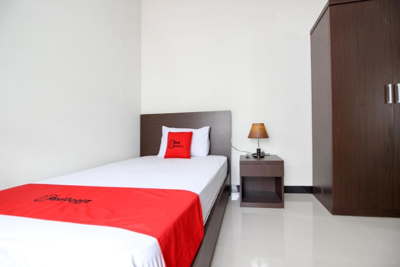 Reddoorz Syariah Plus @ Jakal Bawah 3 Kejayan Экстерьер фото