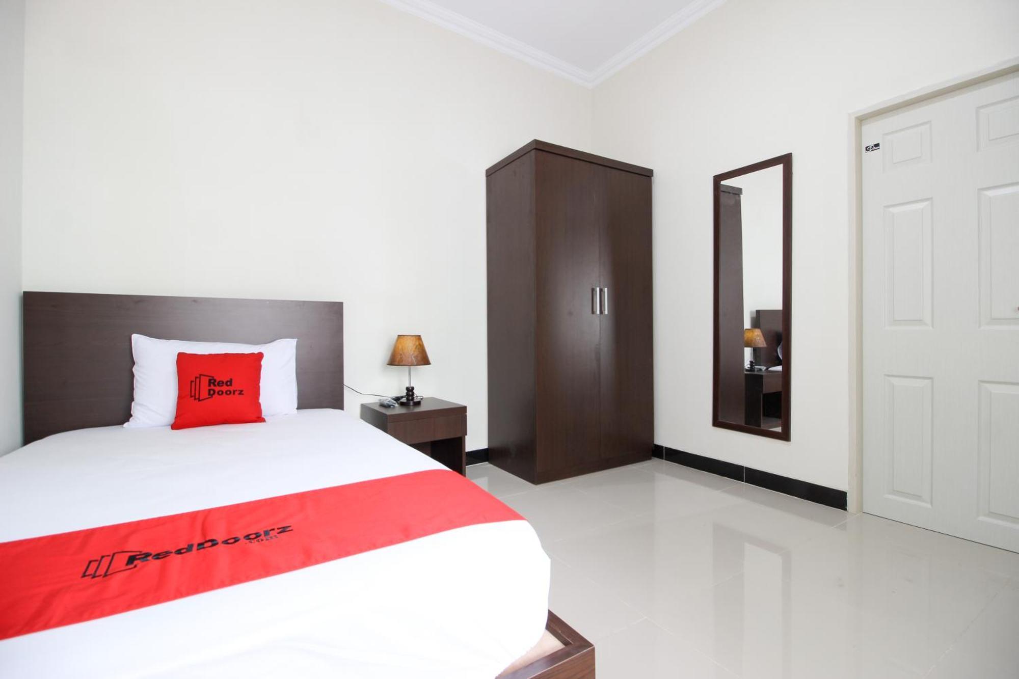 Reddoorz Syariah Plus @ Jakal Bawah 3 Kejayan Экстерьер фото