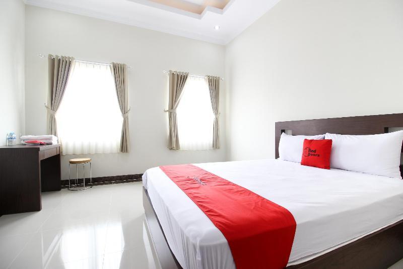 Reddoorz Syariah Plus @ Jakal Bawah 3 Kejayan Экстерьер фото